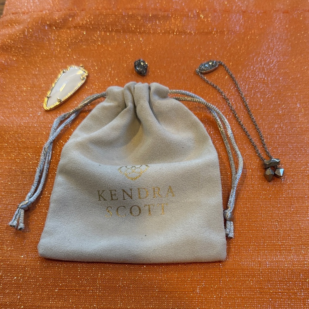 Kendra Scott bracelet and pedants
